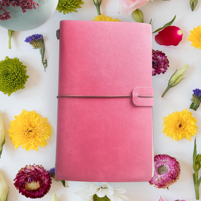 Pretty in Pink : Travelers Journal