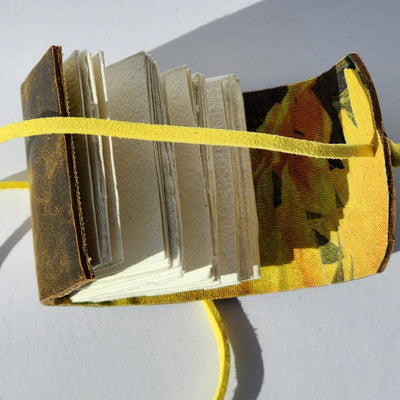 Sunflower : Tiny Leather Journal - Thehealinghandbook