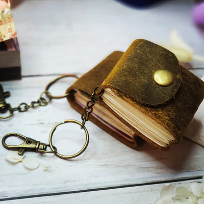 Tiny Journal keychain - Handcrafted Leather - Thehealinghandbook